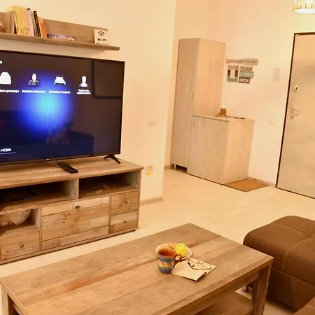 Apartment Free Spirit - Oneiro La 50m Navodari